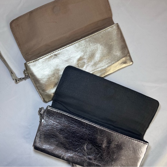 Gold and silver Metallic Crystal gems clutches - Picture 6 of 13